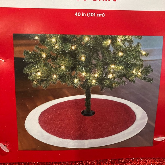 NWT Quality Heavy Holiday Special Christmas Tree Skirts - Picture 7 of 8